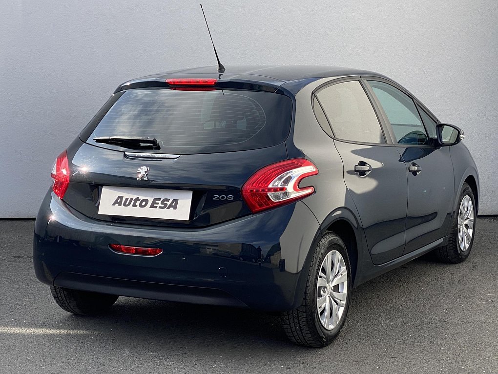 Peugeot 208 1.0 i 