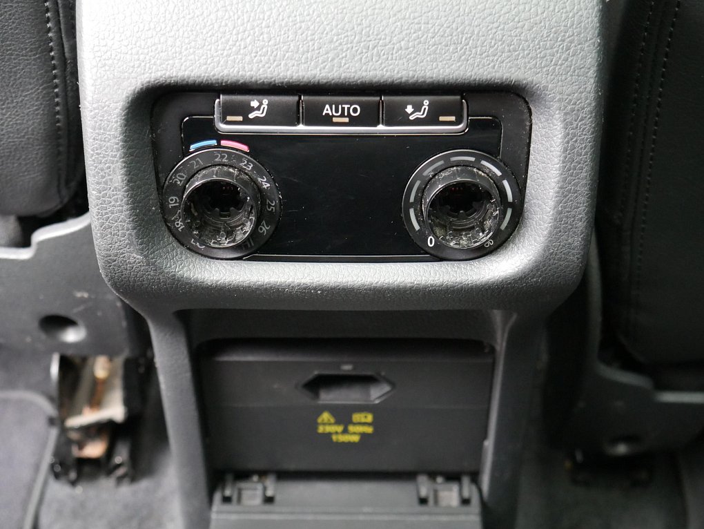 Volkswagen Sharan 2.0 TDi 