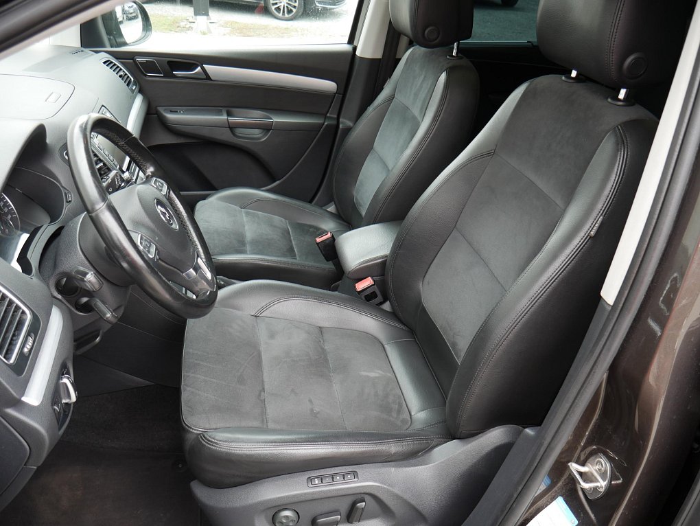 Volkswagen Sharan 2.0 TDi 