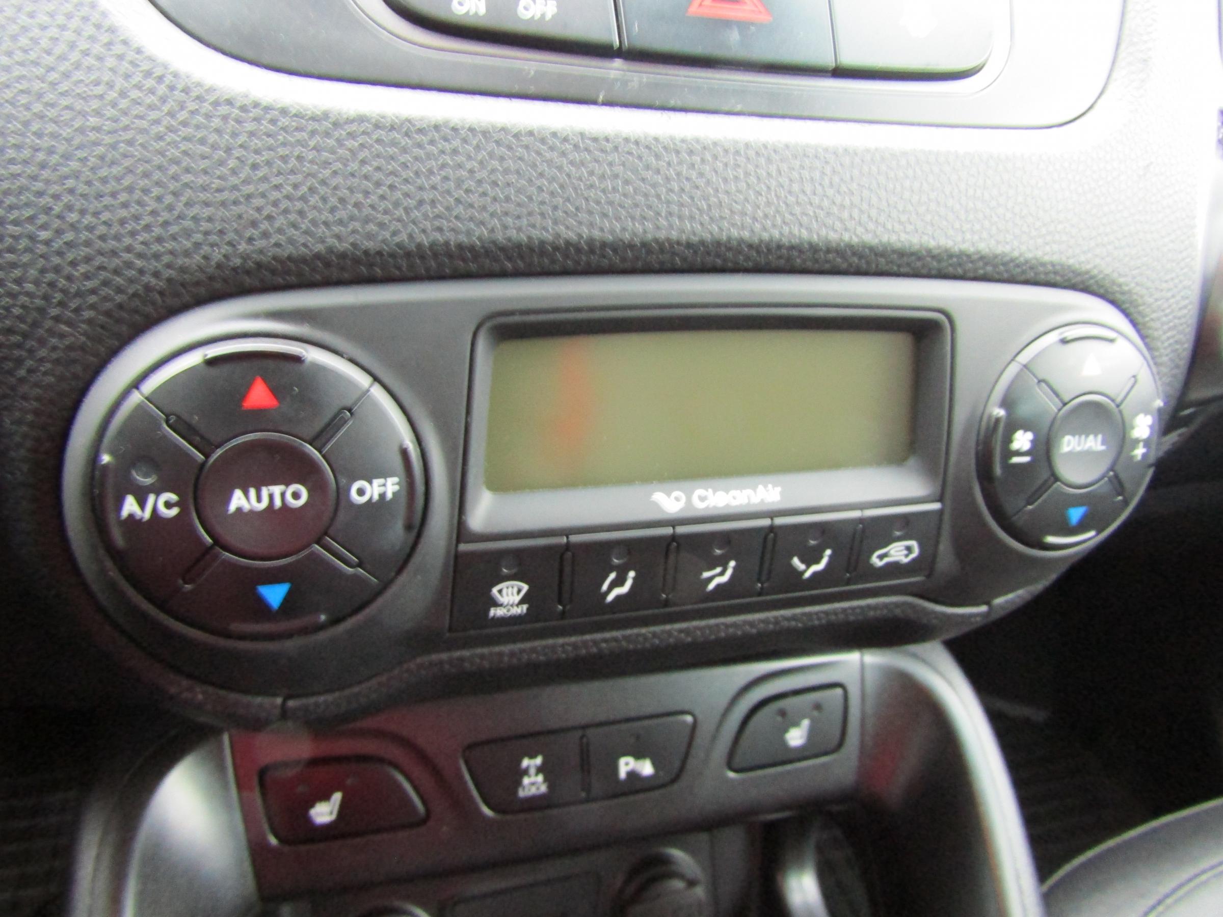 Hyundai ix35, 2014 - pohled č. 13