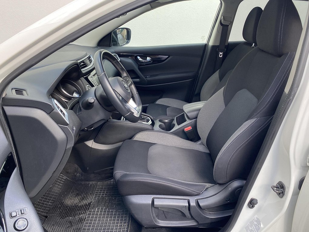 Nissan Qashqai 1.3 DiG-T N-Connecta