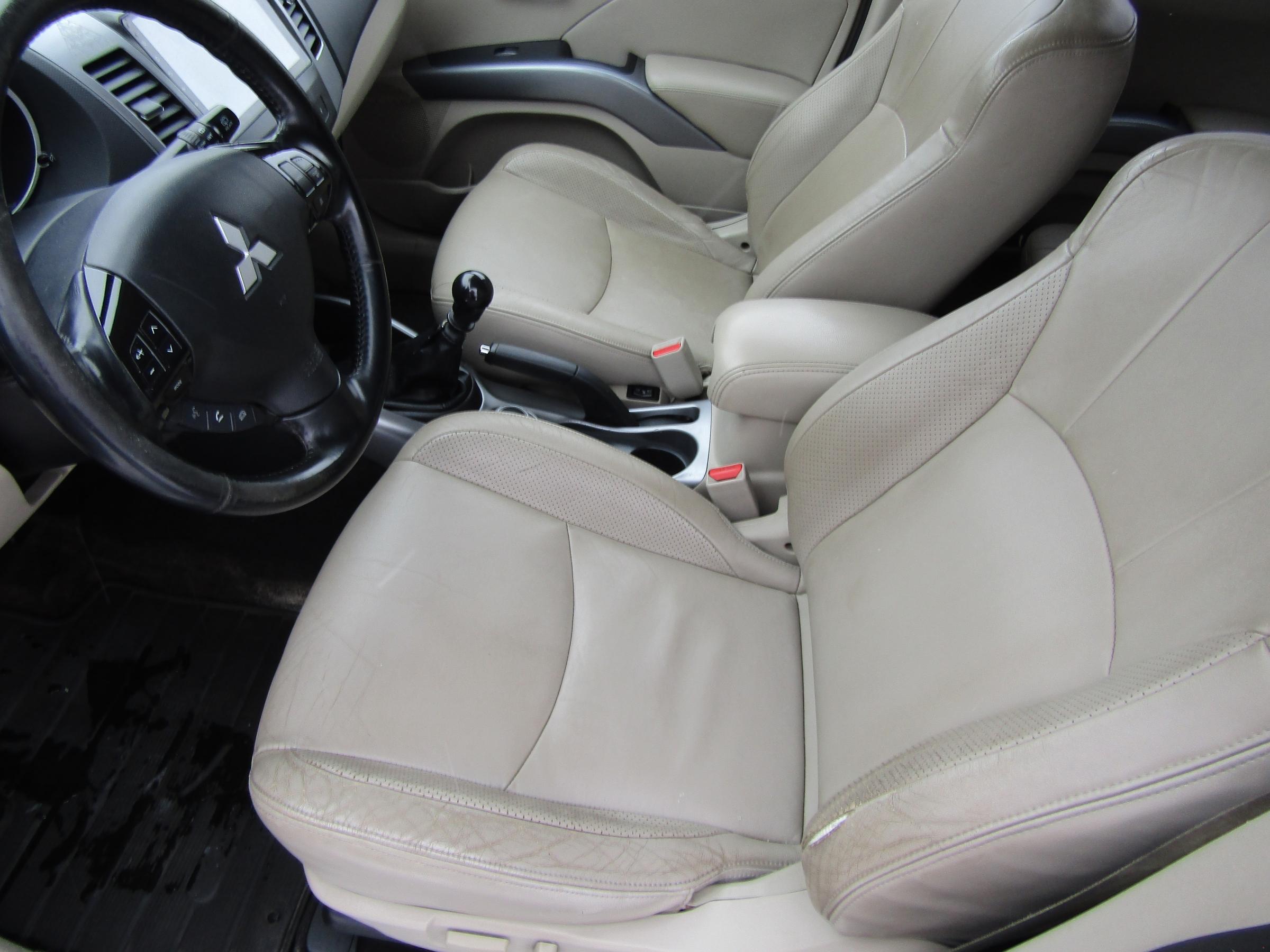 Mitsubishi Outlander, 2007 - pohled č. 9