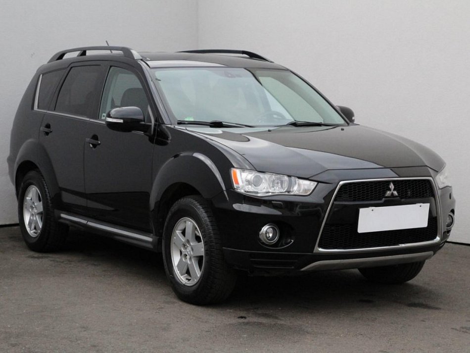 Mitsubishi Outlander 2.0 D 