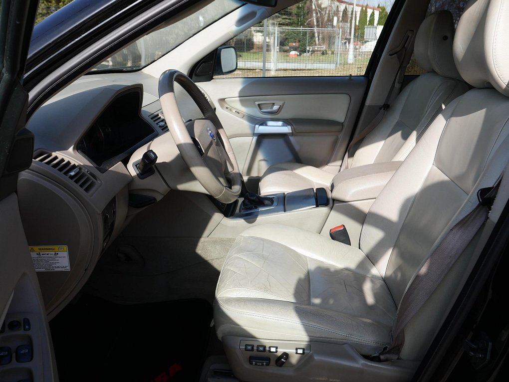 Volvo XC90 2.5 T  AWD 7míst