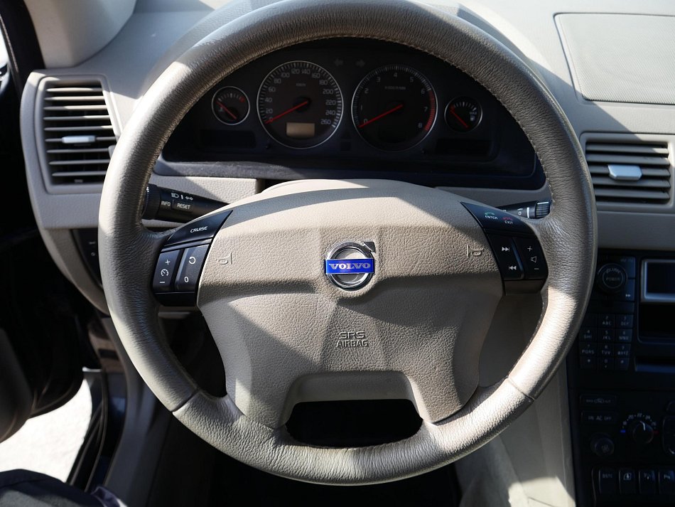 Volvo XC90 2.5 T  AWD 7míst