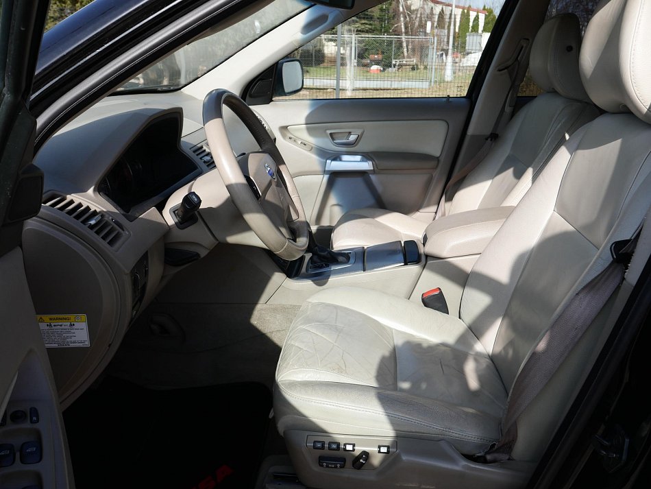 Volvo XC90 2.5 T  AWD 7míst