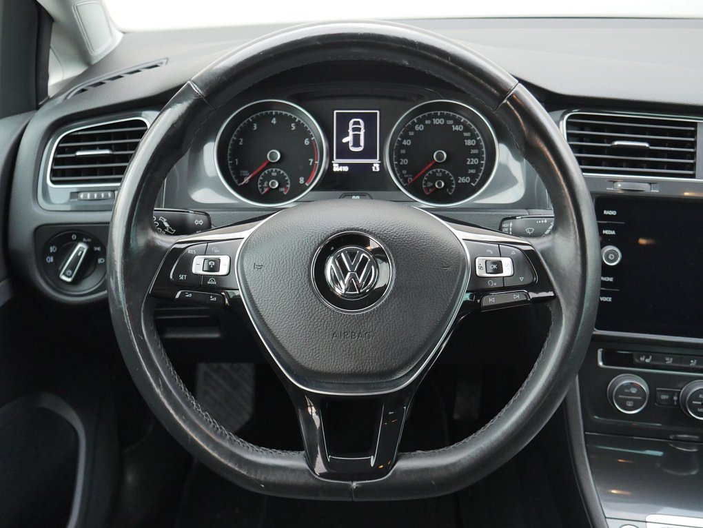 Volkswagen Golf 1.4 TSI 