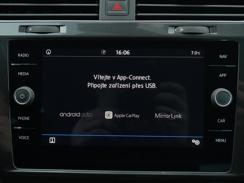 Volkswagen Golf 1.4 TSI 