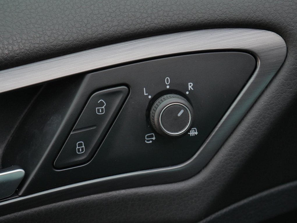 Volkswagen Golf 1.4 TSI 