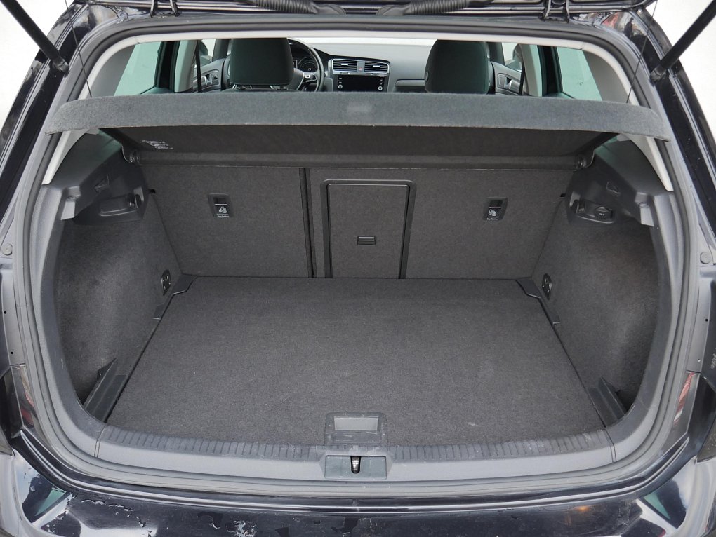 Volkswagen Golf 1.4 TSI 