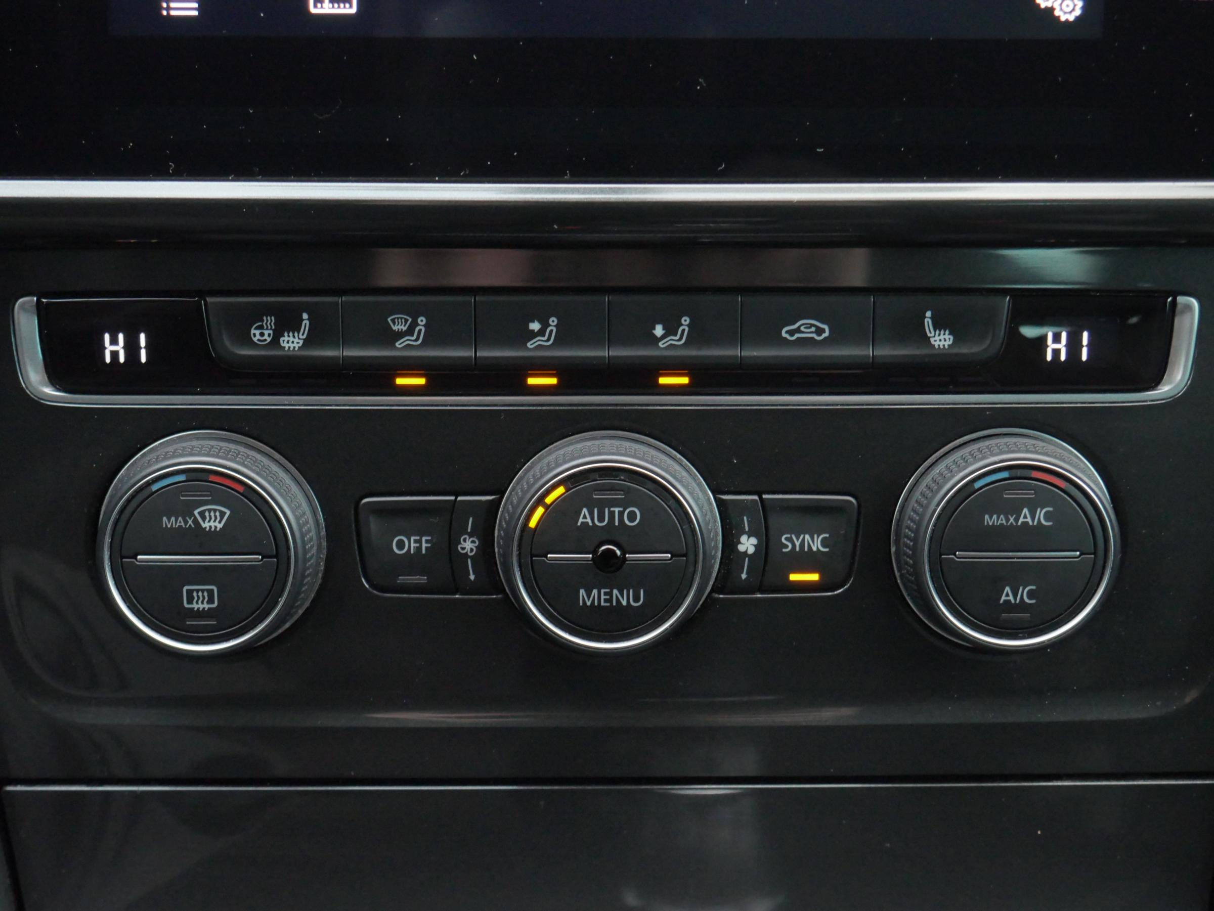 Volkswagen Golf, 2018 - pohled č. 16