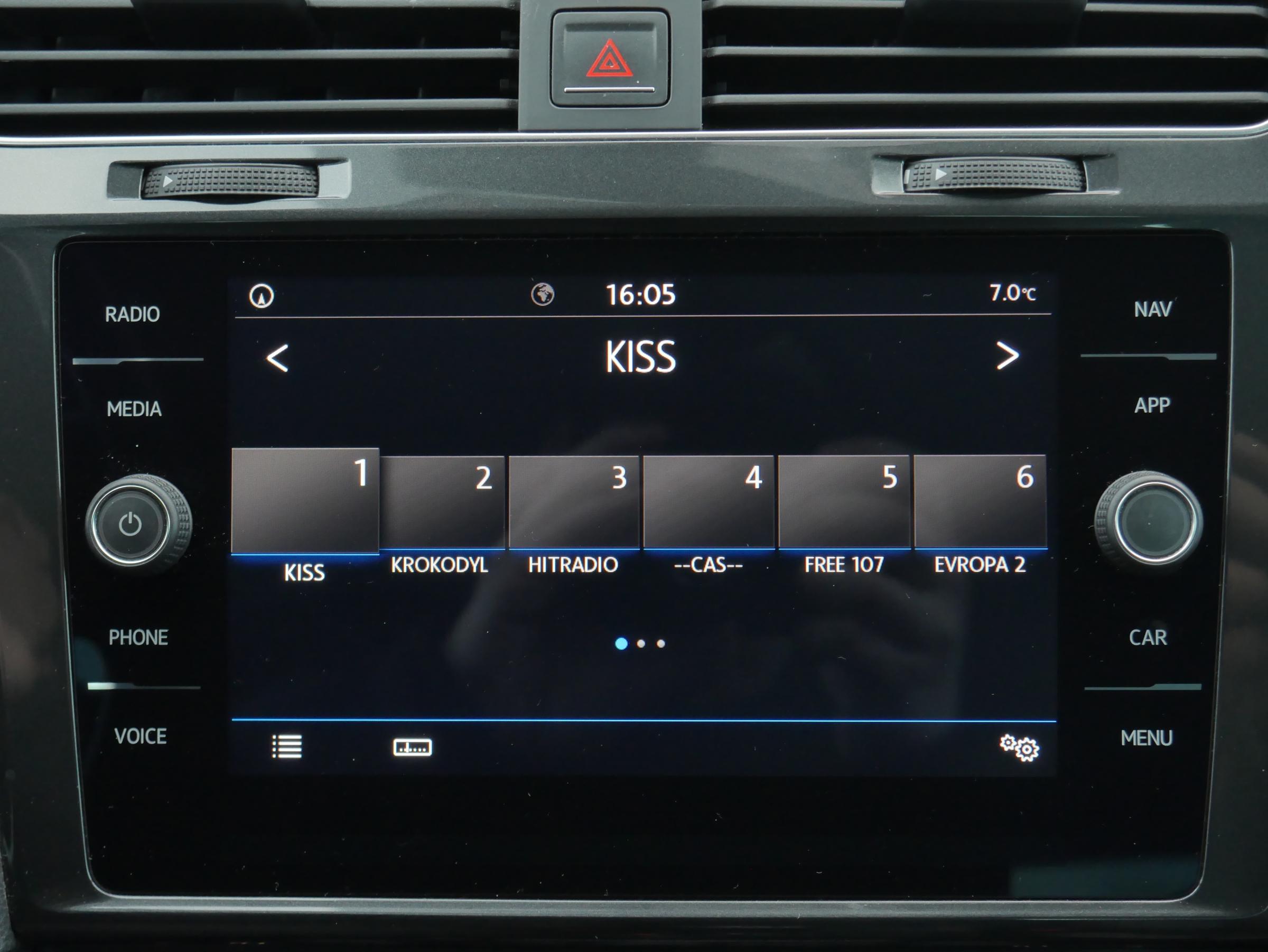 Volkswagen Golf, 2018 - pohled č. 18