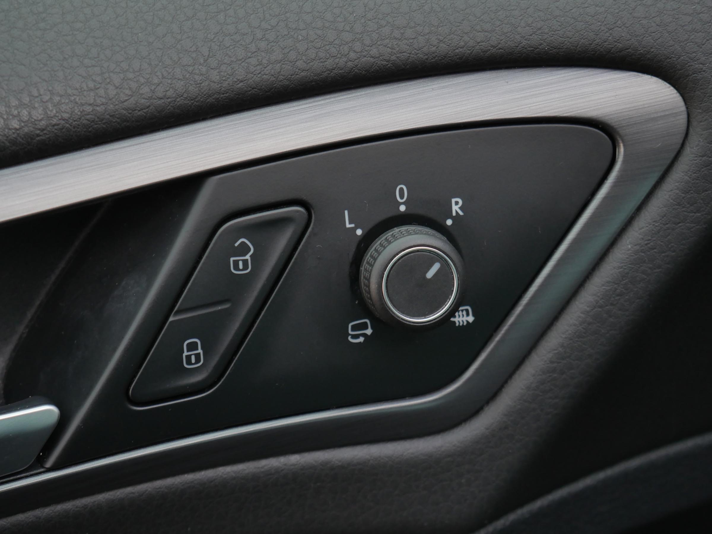 Volkswagen Golf, 2018 - pohled č. 23