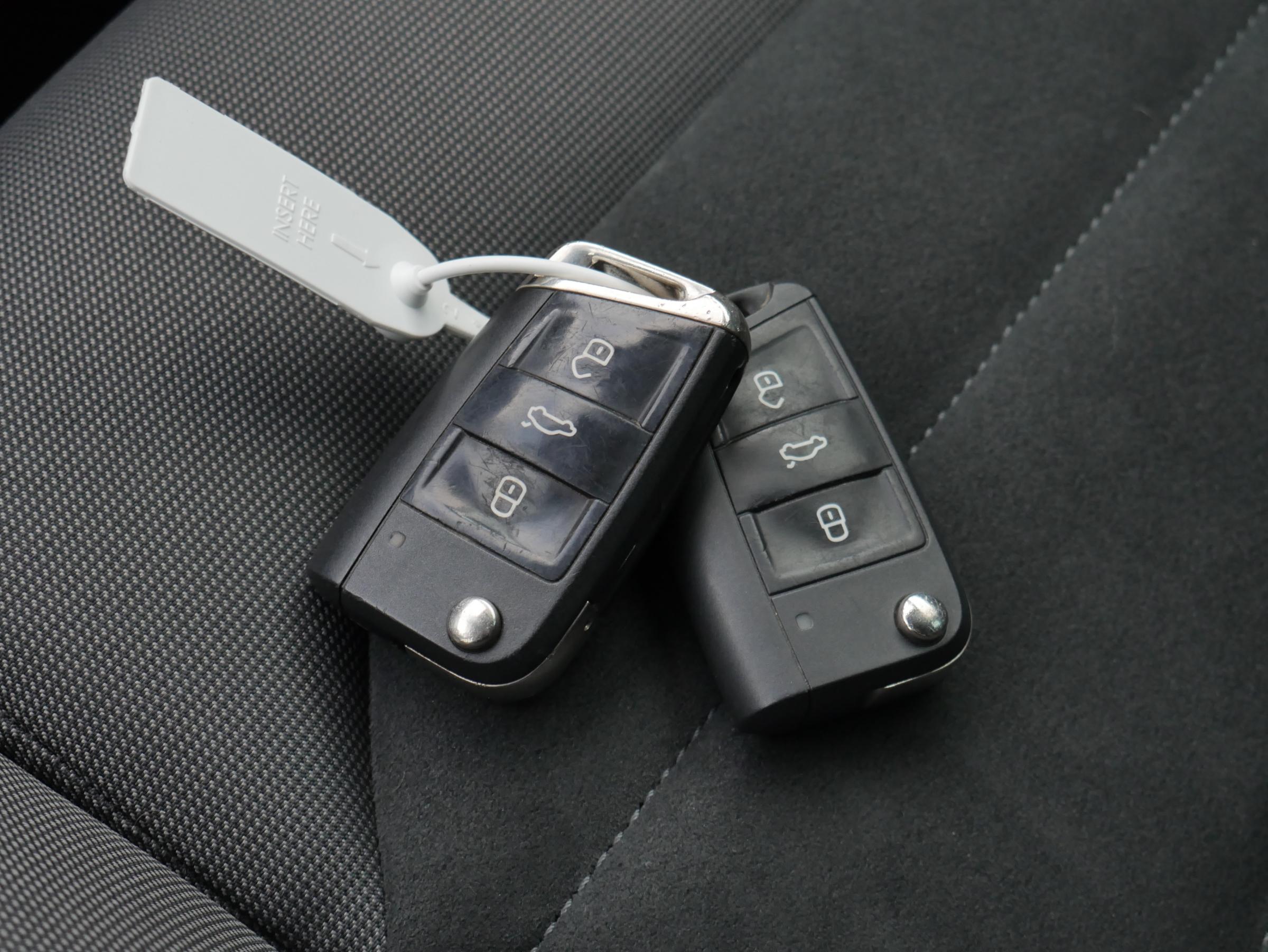 Volkswagen Golf, 2018 - pohled č. 26