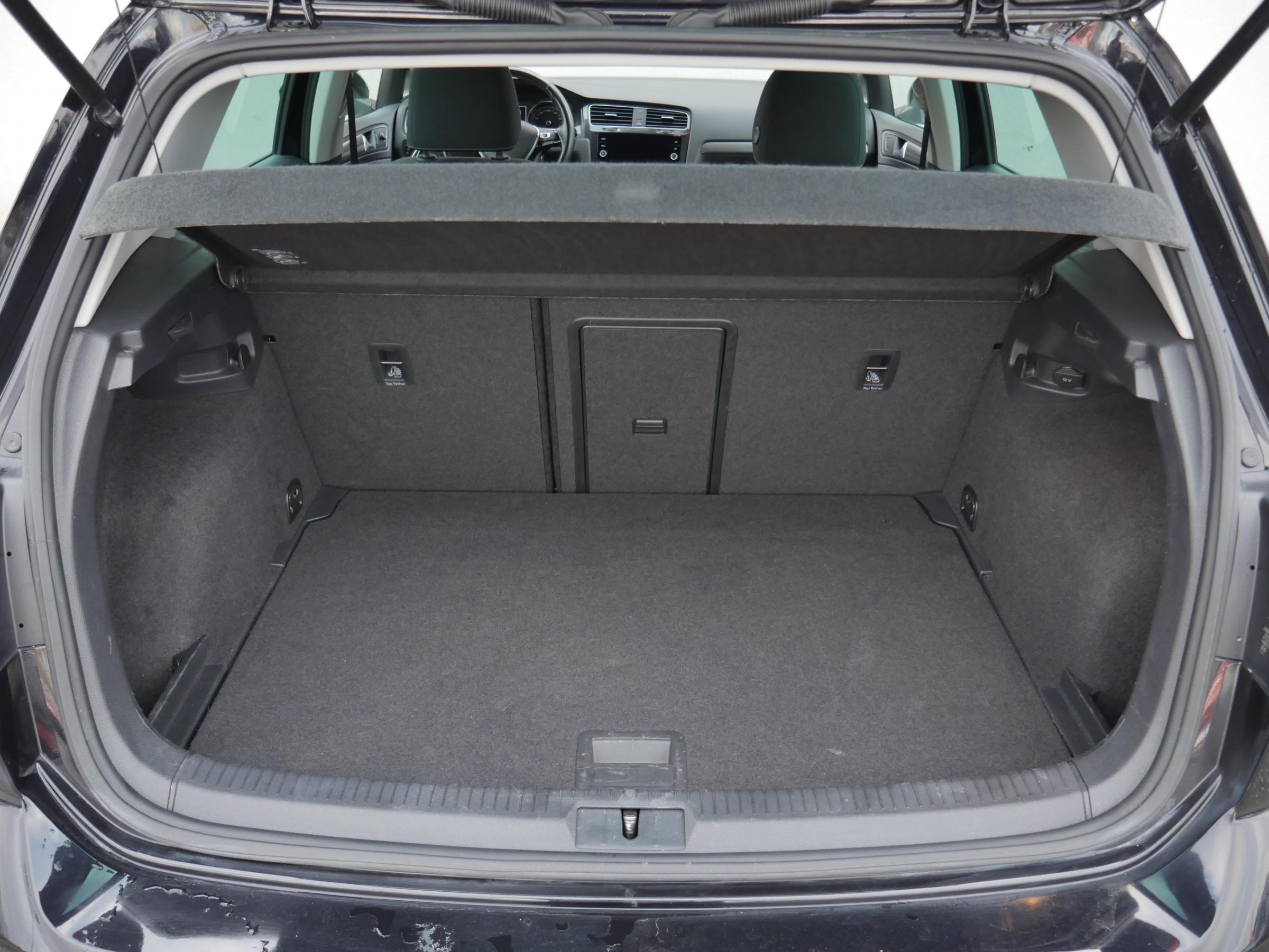Volkswagen Golf, 2018 - pohled č. 7