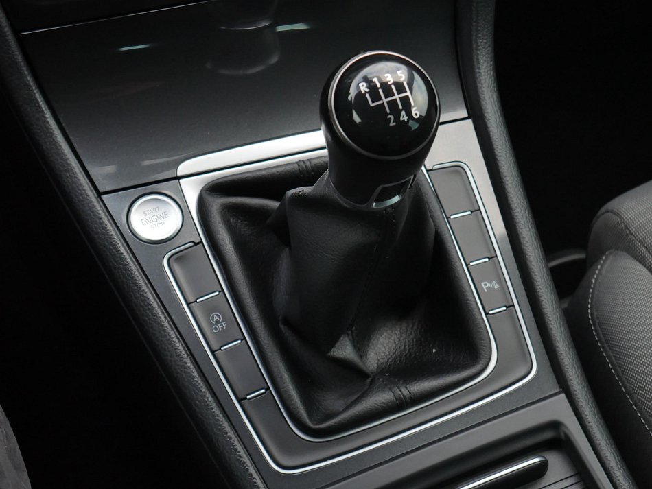 Volkswagen Golf 1.4 TSI 