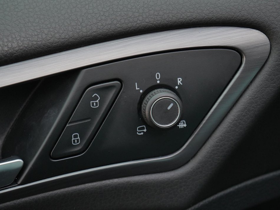 Volkswagen Golf 1.4 TSI 