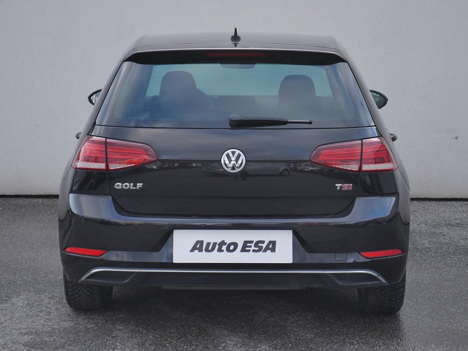 Volkswagen Golf 1.4 TSI 