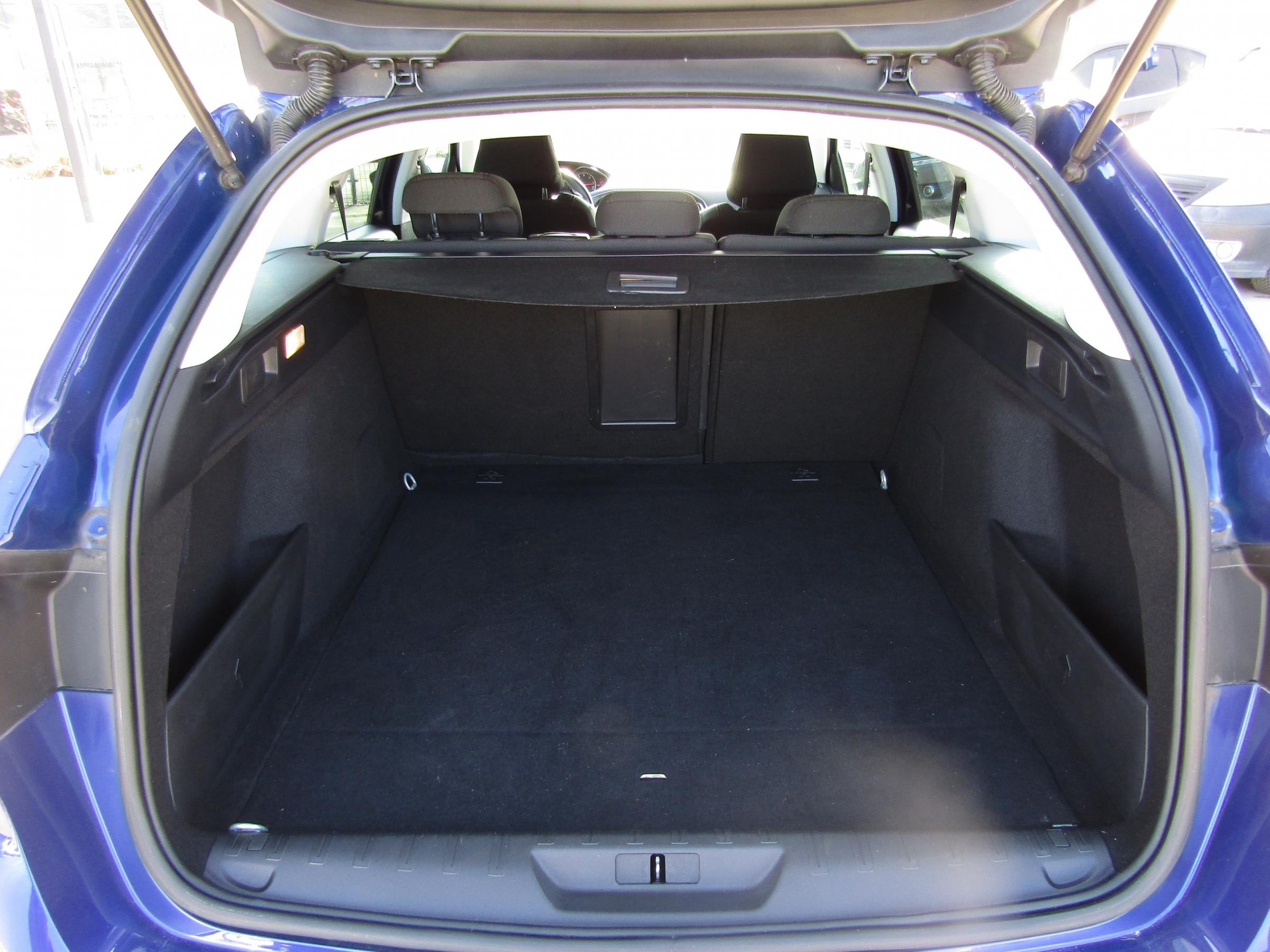 Peugeot 308, 2017 - pohled č. 14