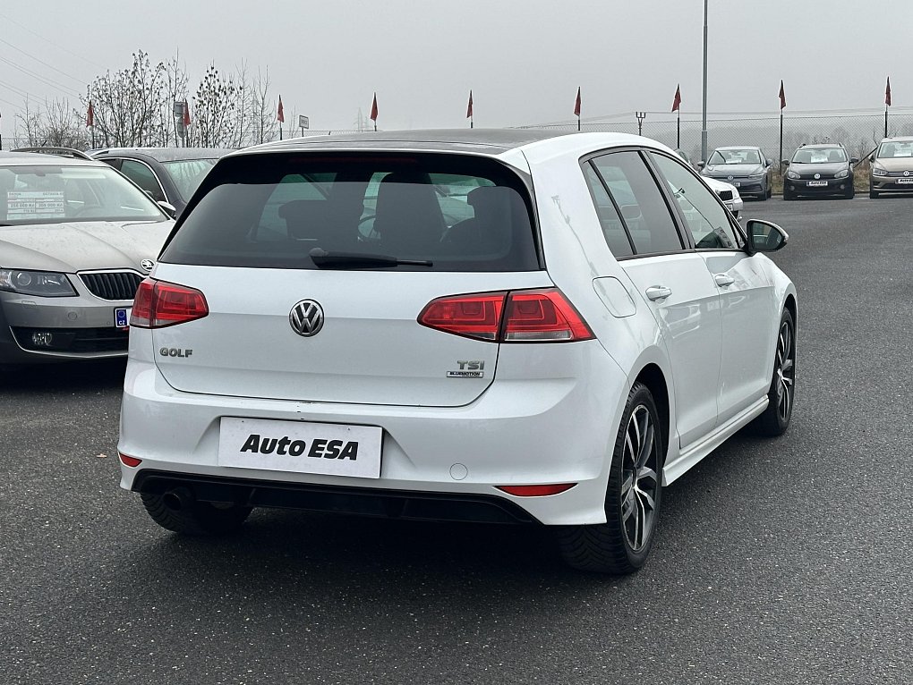 Volkswagen Golf 1.2TSI 