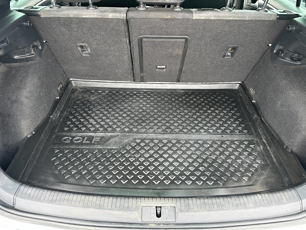 Volkswagen Golf 1.2TSI 