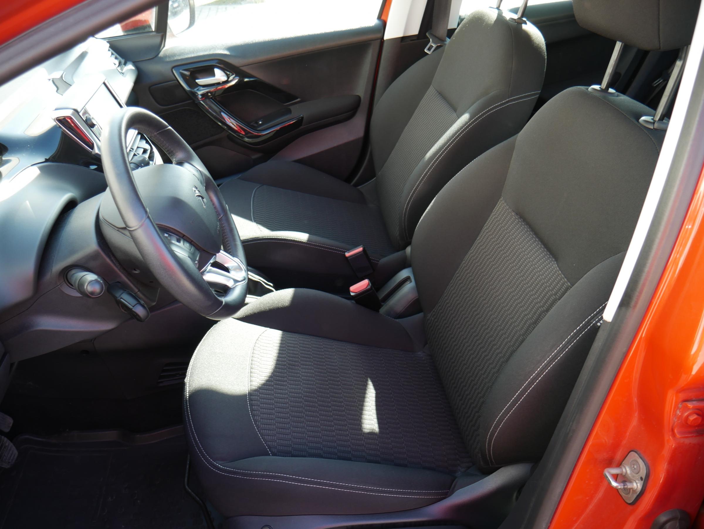 Peugeot 208, 2017 - pohled č. 9