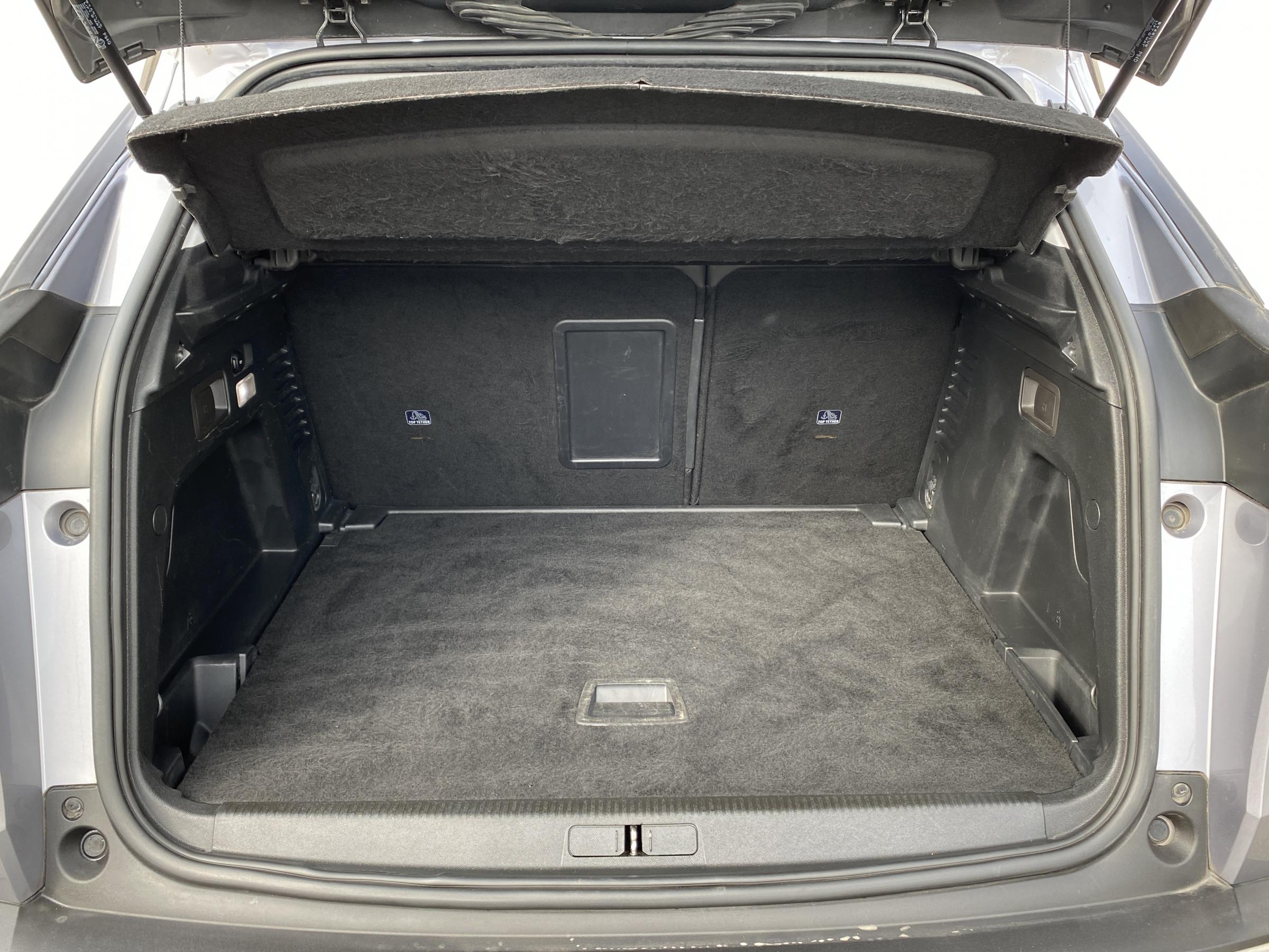 Peugeot 3008, 2018 - pohled č. 7