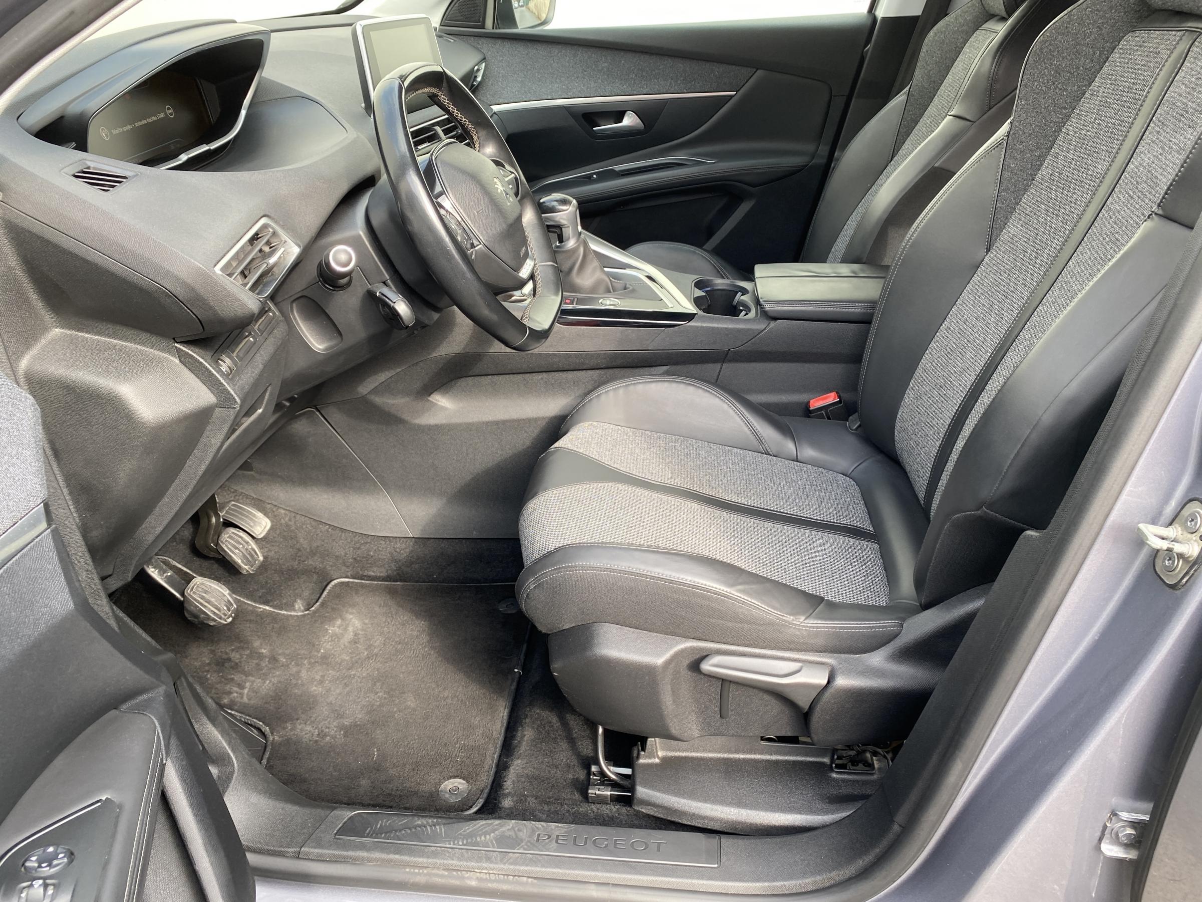 Peugeot 3008, 2018 - pohled č. 9