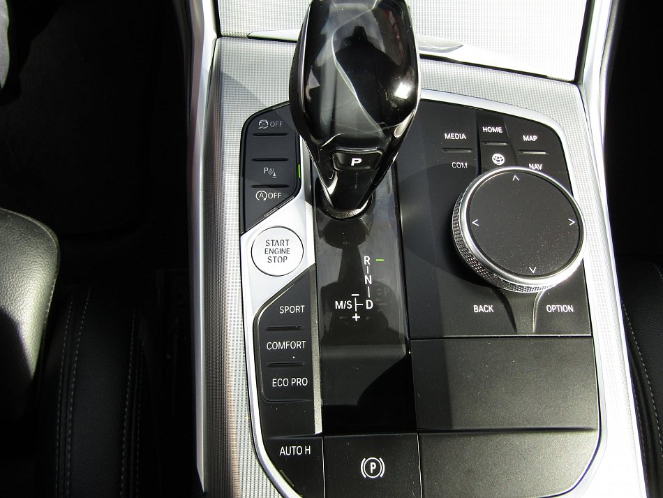 BMW Řada 3 2.0 D Sport Line 320d xDrive