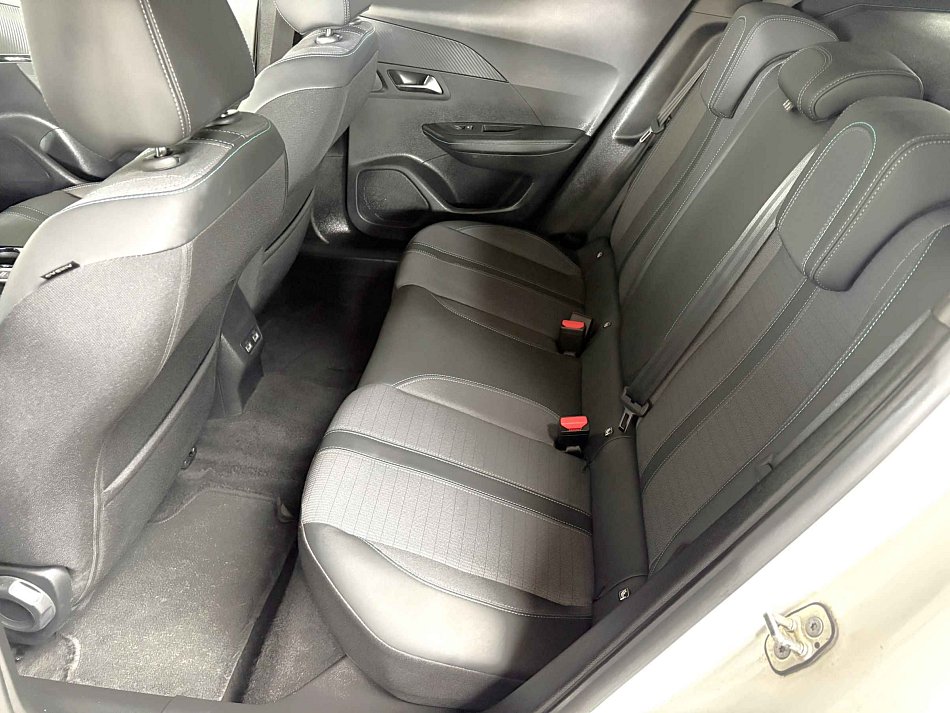 Peugeot 2008 1.5 HDi Allure