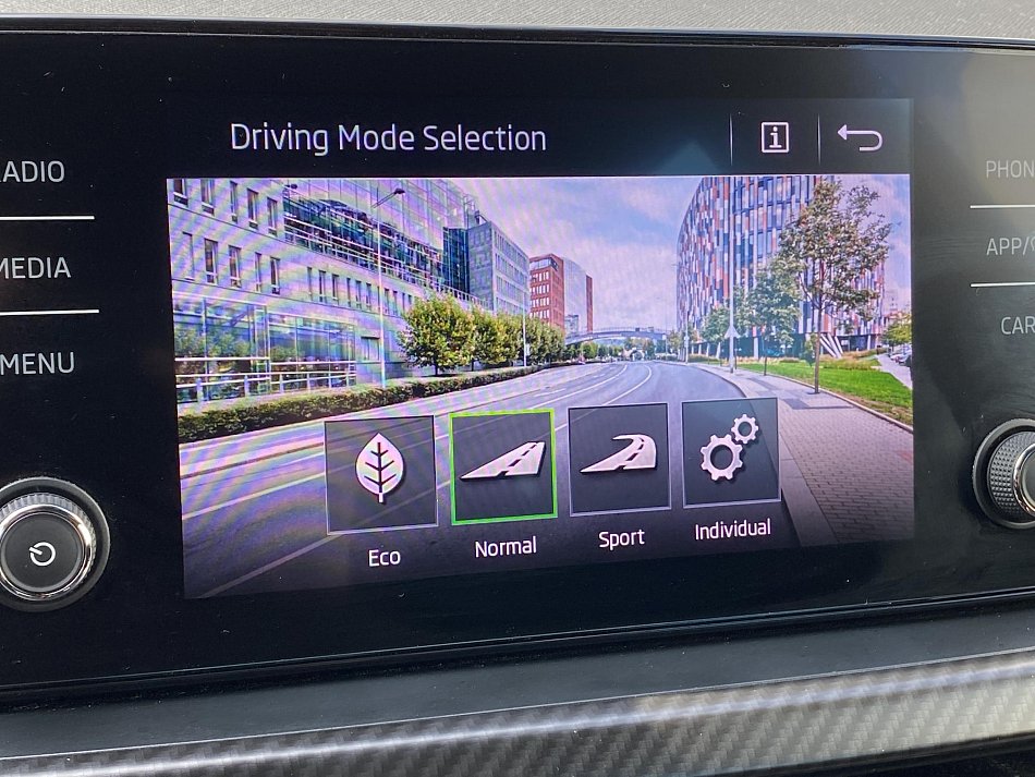 Škoda Kamiq 1.5TSi Monte Carlo