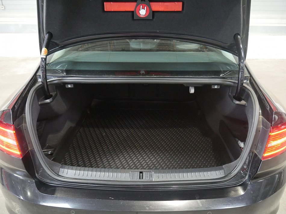 Volkswagen Passat 2.0 TDi 