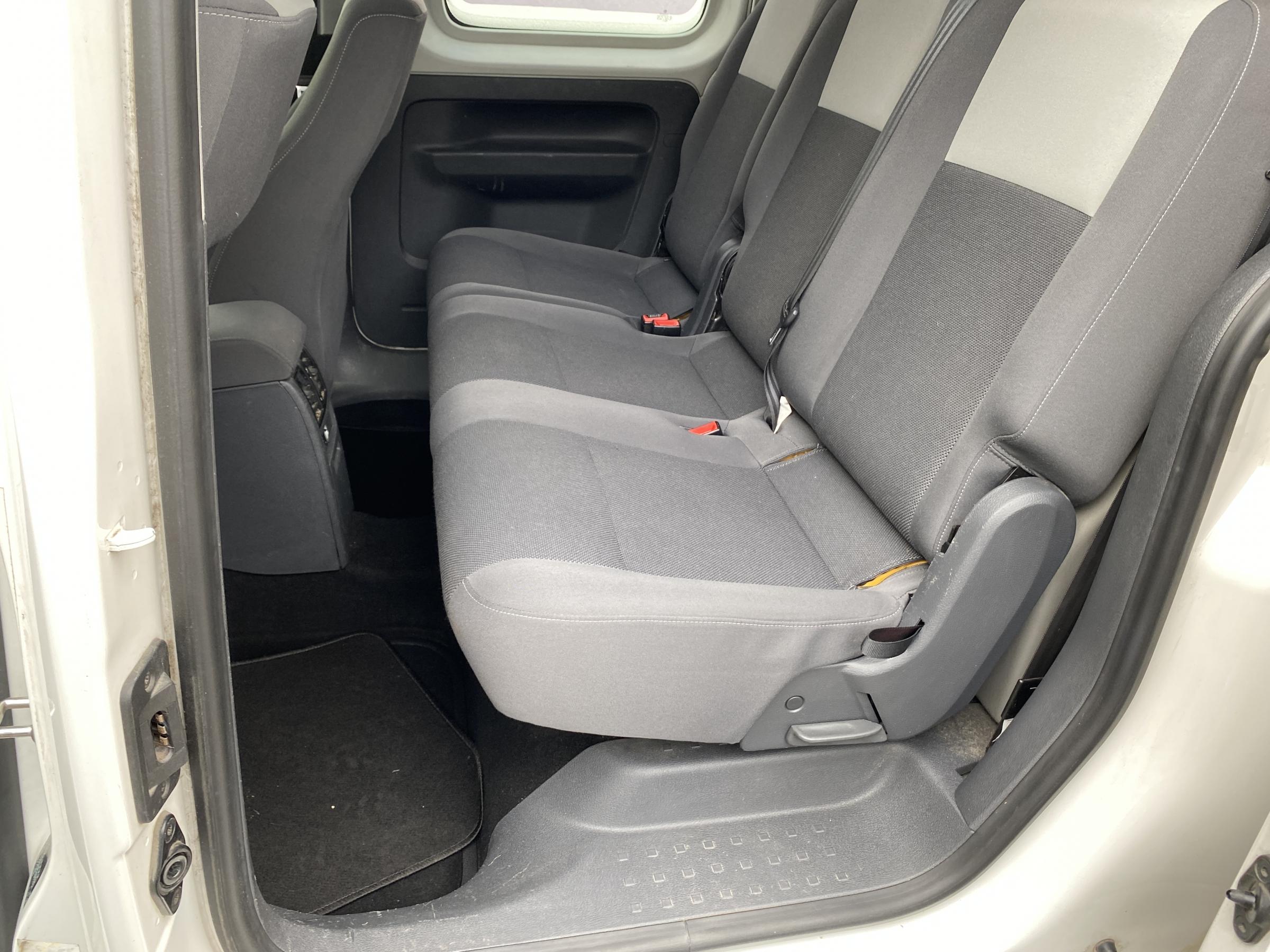 Volkswagen Caddy, 2014 - pohled č. 10