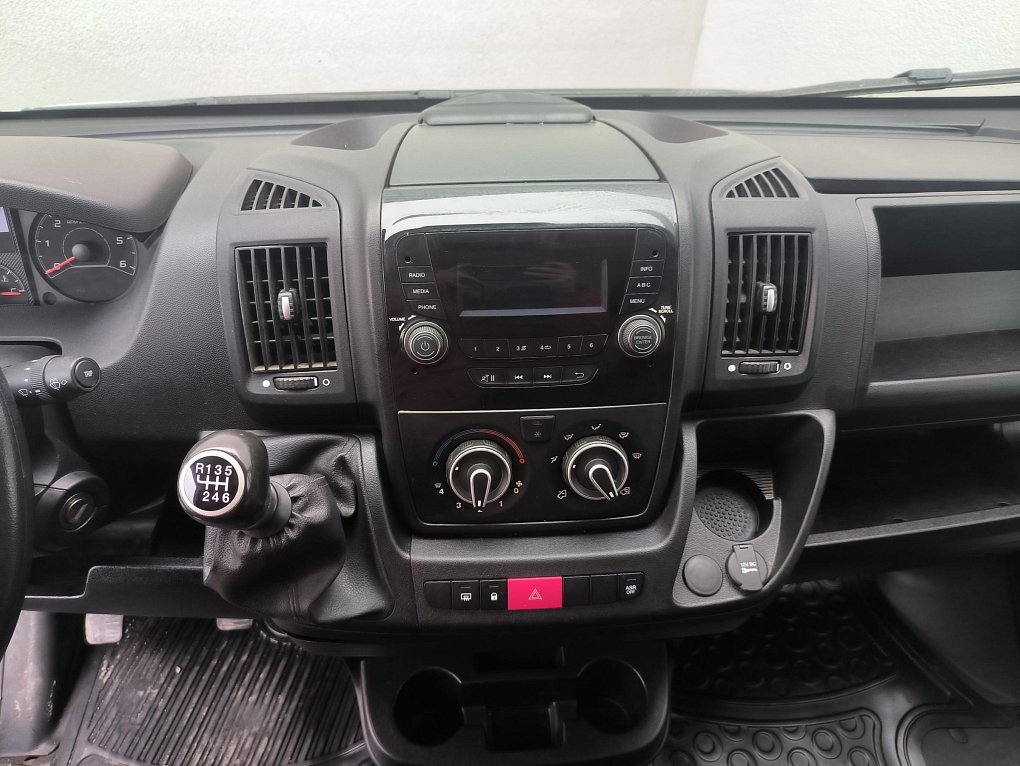 Peugeot Boxer 2.2HDi  L2H2 DÍLNA