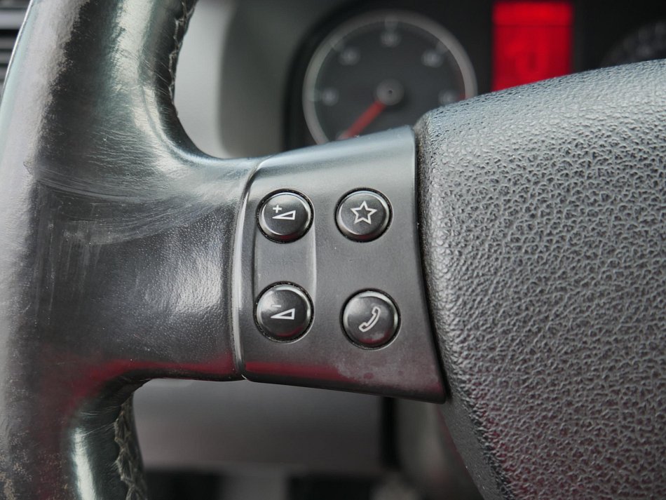 Volkswagen Touran 1.9 TDi 