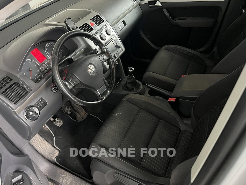 Volkswagen Touran 1.9 TDi 