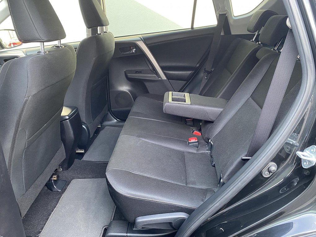 Toyota RAV4 2.0 D-4D Active