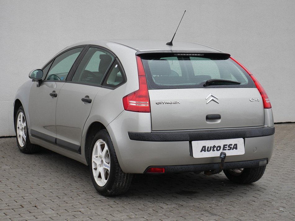 Citroën C4 1.4i 
