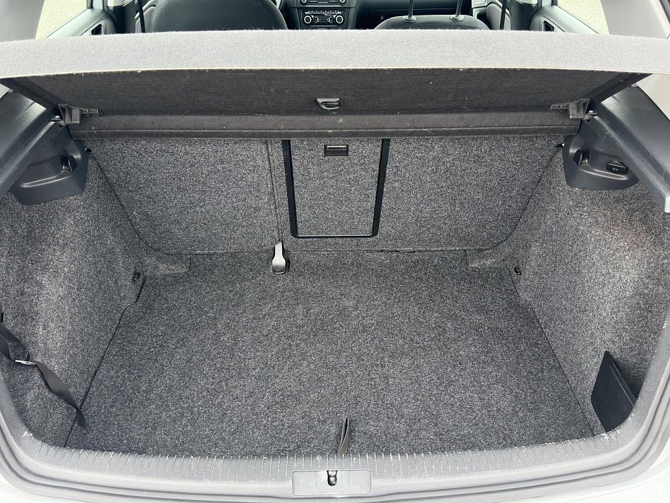 Volkswagen Golf 1.2TSI 