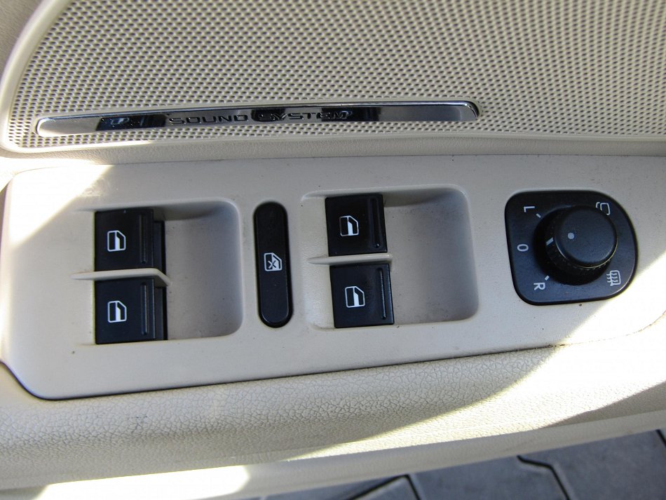 Škoda Superb II 2.0 TDi Elegance