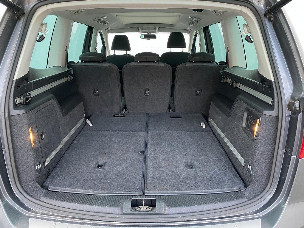 Volkswagen Sharan 2.0 TDi Style