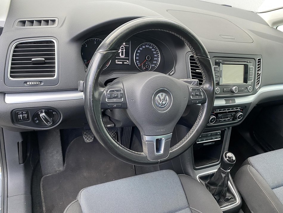 Volkswagen Sharan 2.0 TDi Style