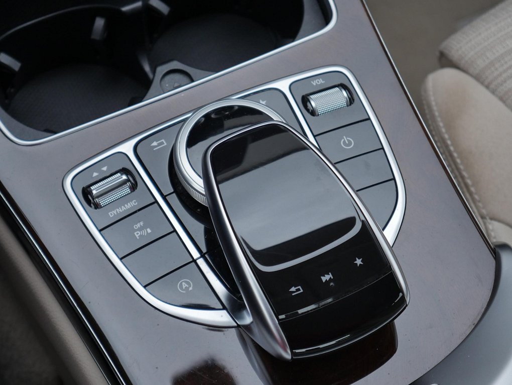 Mercedes-Benz Třída C 1.8i 