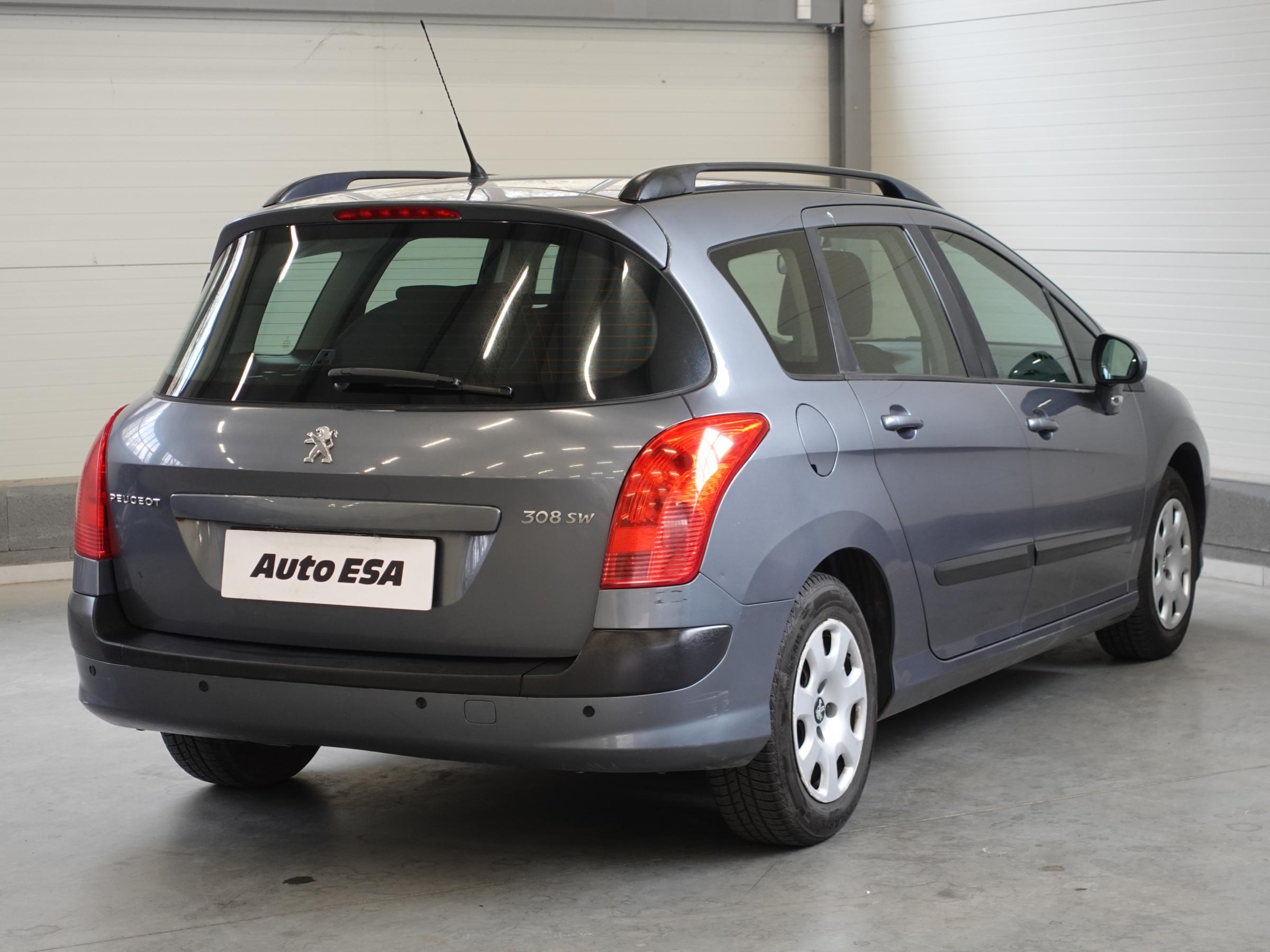 Peugeot 308, 2011 - pohled č. 4