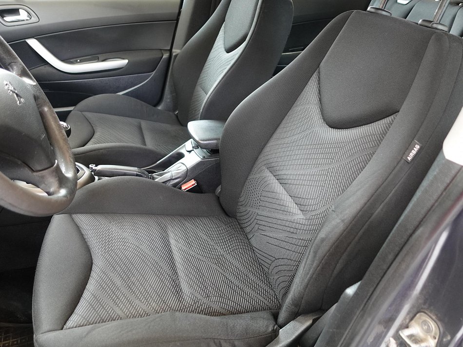 Peugeot 308 1.6i 