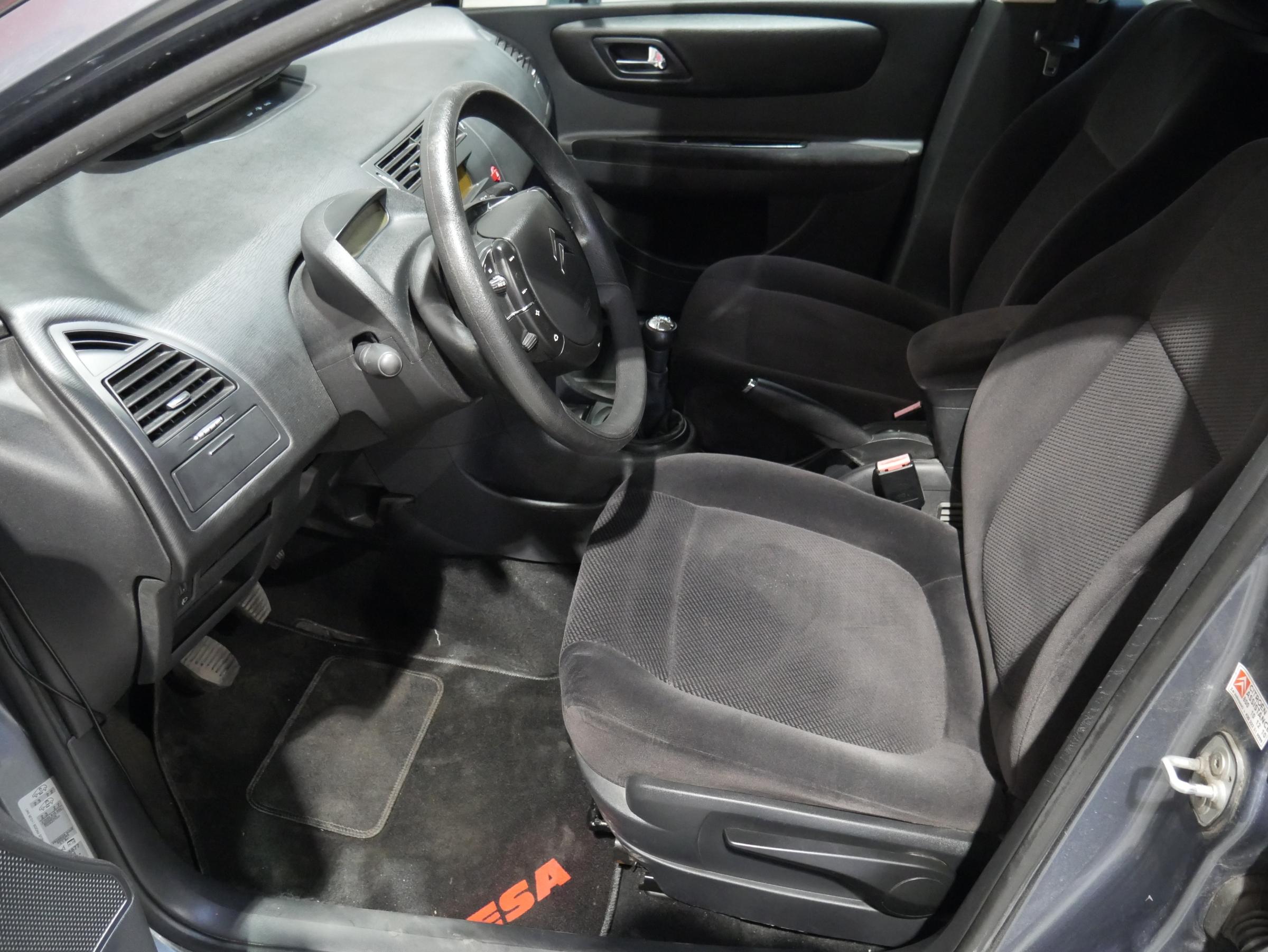 Citroën C4, 2008 - pohled č. 9