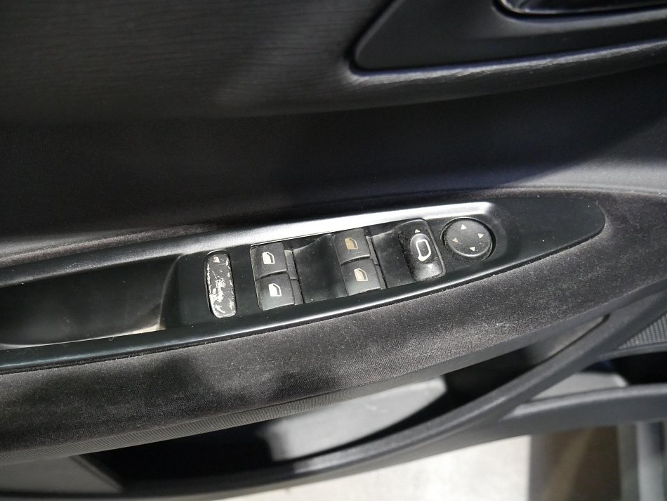 Citroën C4 1.6i 