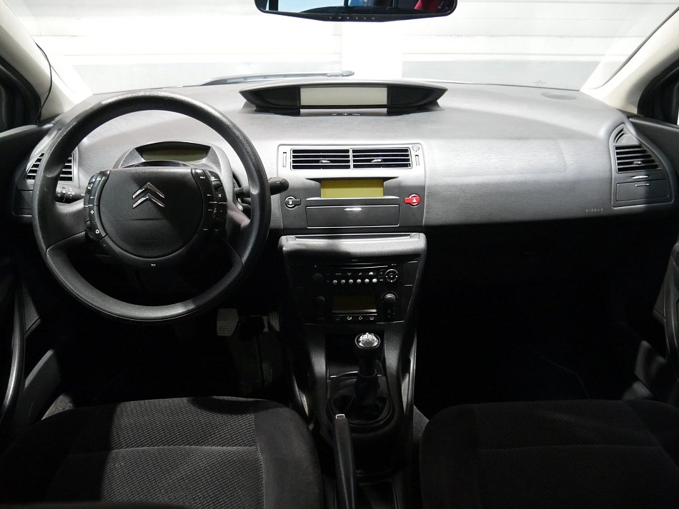 Citroën C4 1.6i 