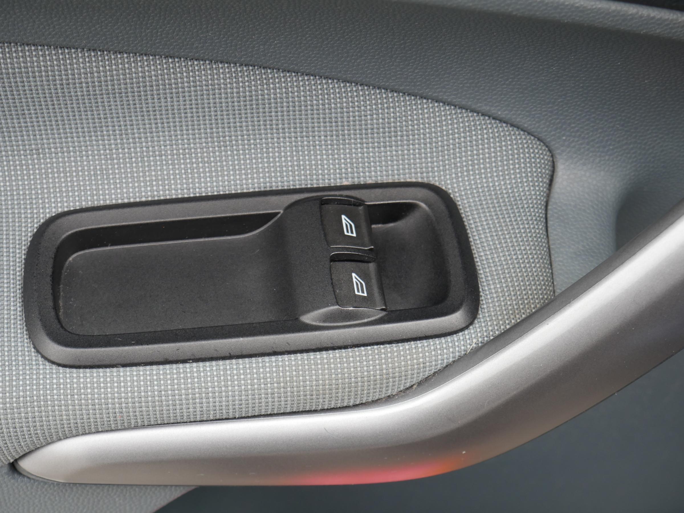 Ford Fiesta, 2010 - pohled č. 11