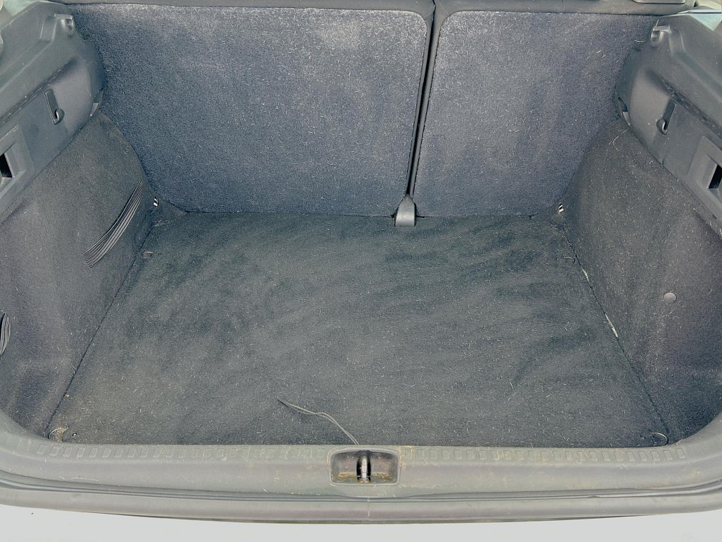 Citroën C4 1.4i 